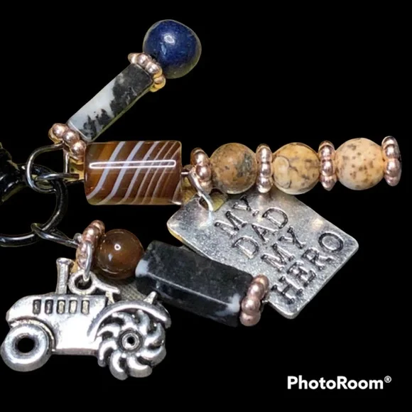 🦸♂️🚜My dad keychain -for him-for valentines? - Picture 2 of 9